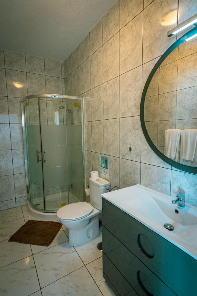 baño de apartamento en puerto rico gran canaria