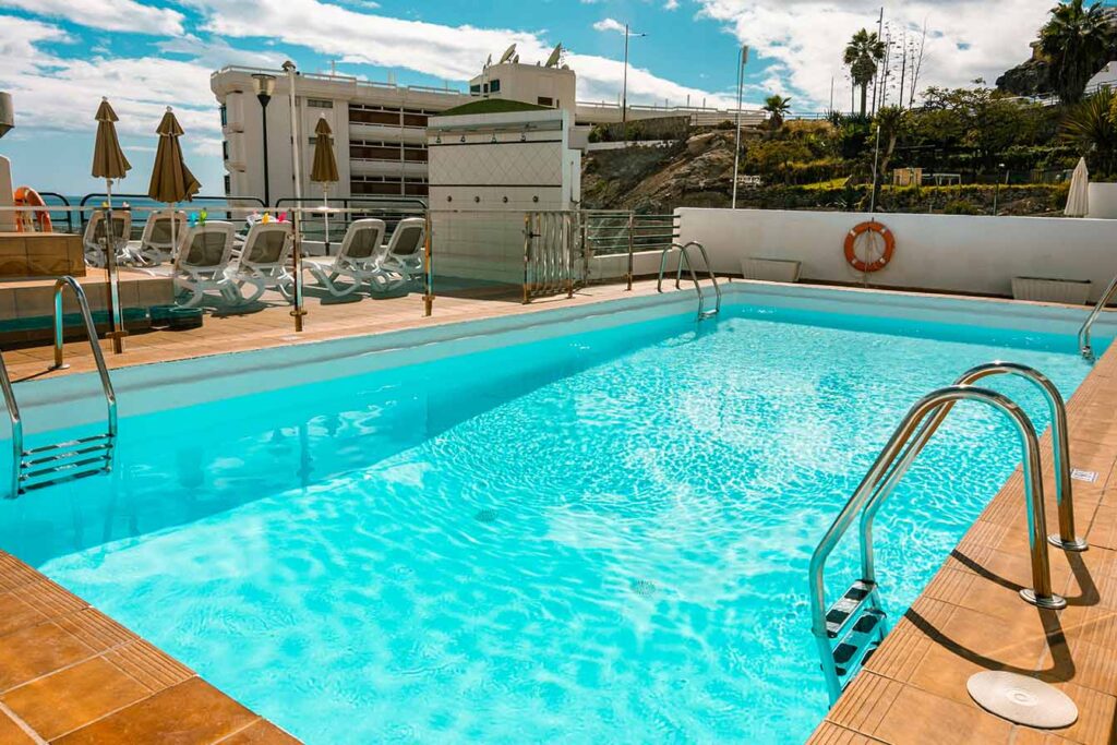 pisicna aparthotel monterrey
